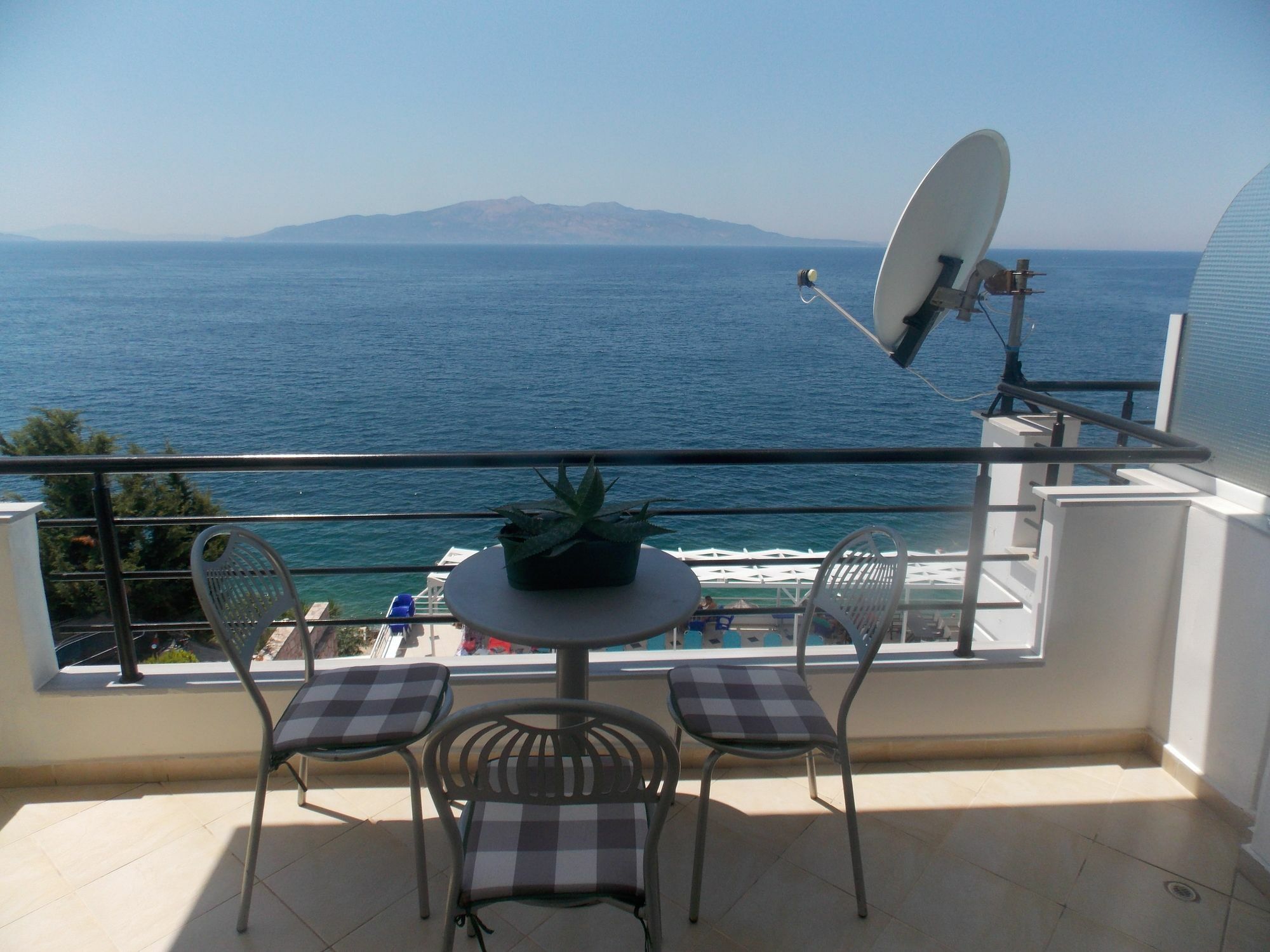 Berti Apartments Saranda Kültér fotó